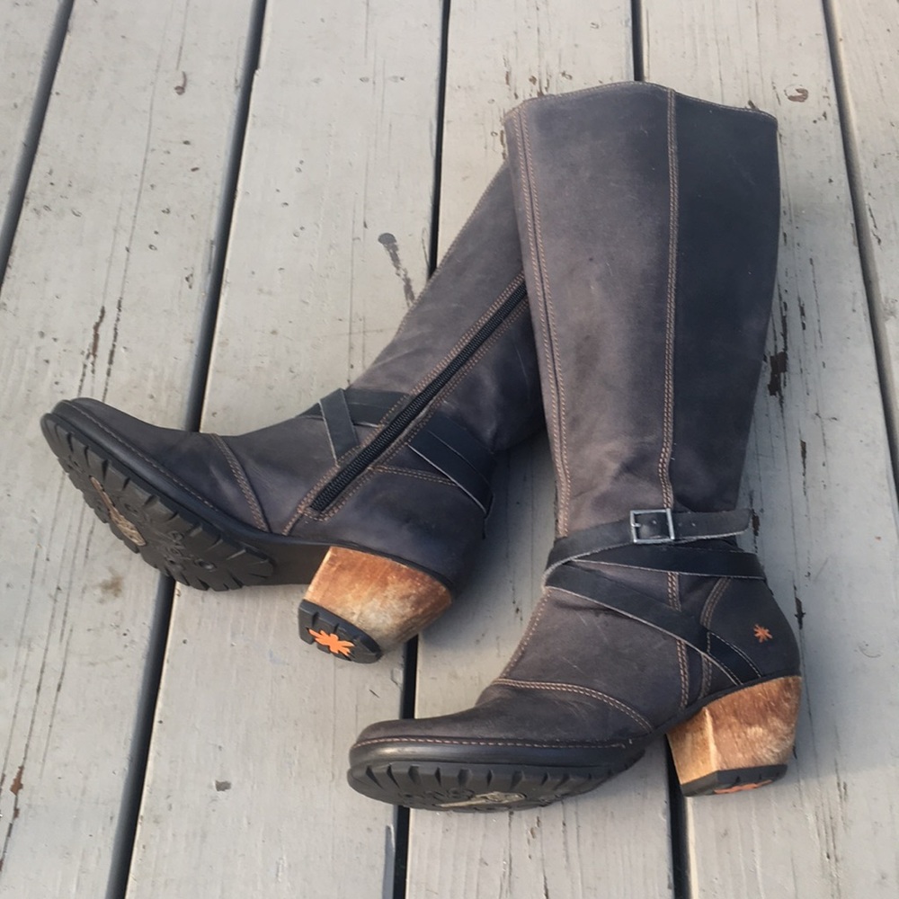 Art Oslo Gray Leather Heeled Boot 39 or US8.5